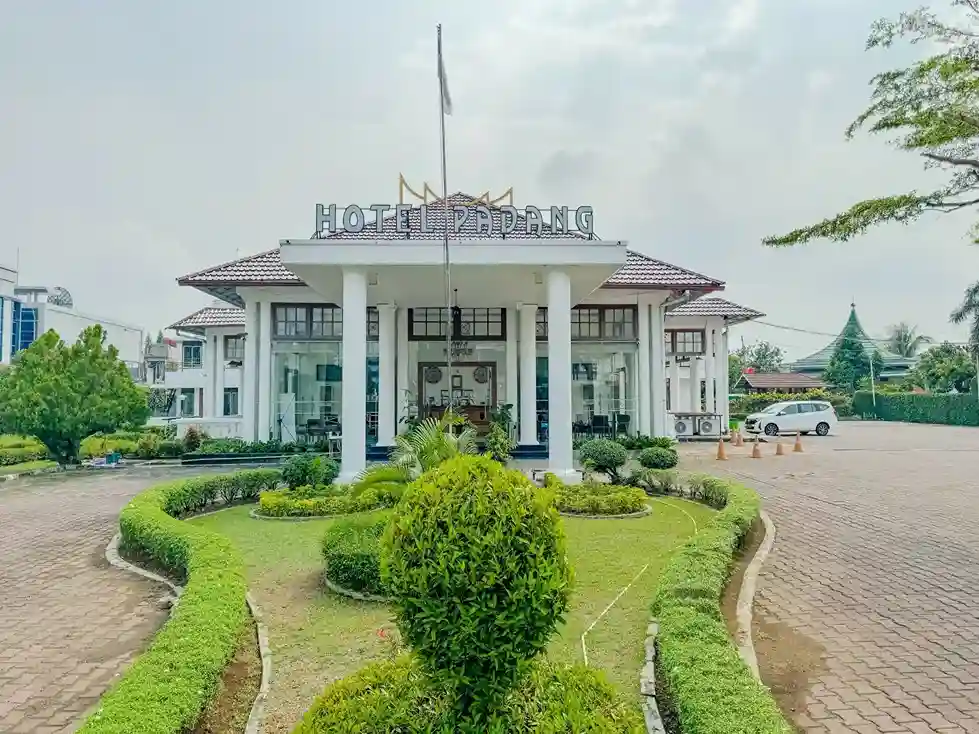 Hotel Padang, Hotel Bintang 2 Terbaik dan Bersejarah di Kota Padang